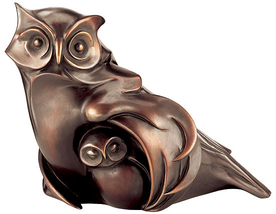 Jochen Bauer: sculptuur 'Uil met jonge vogel', brons